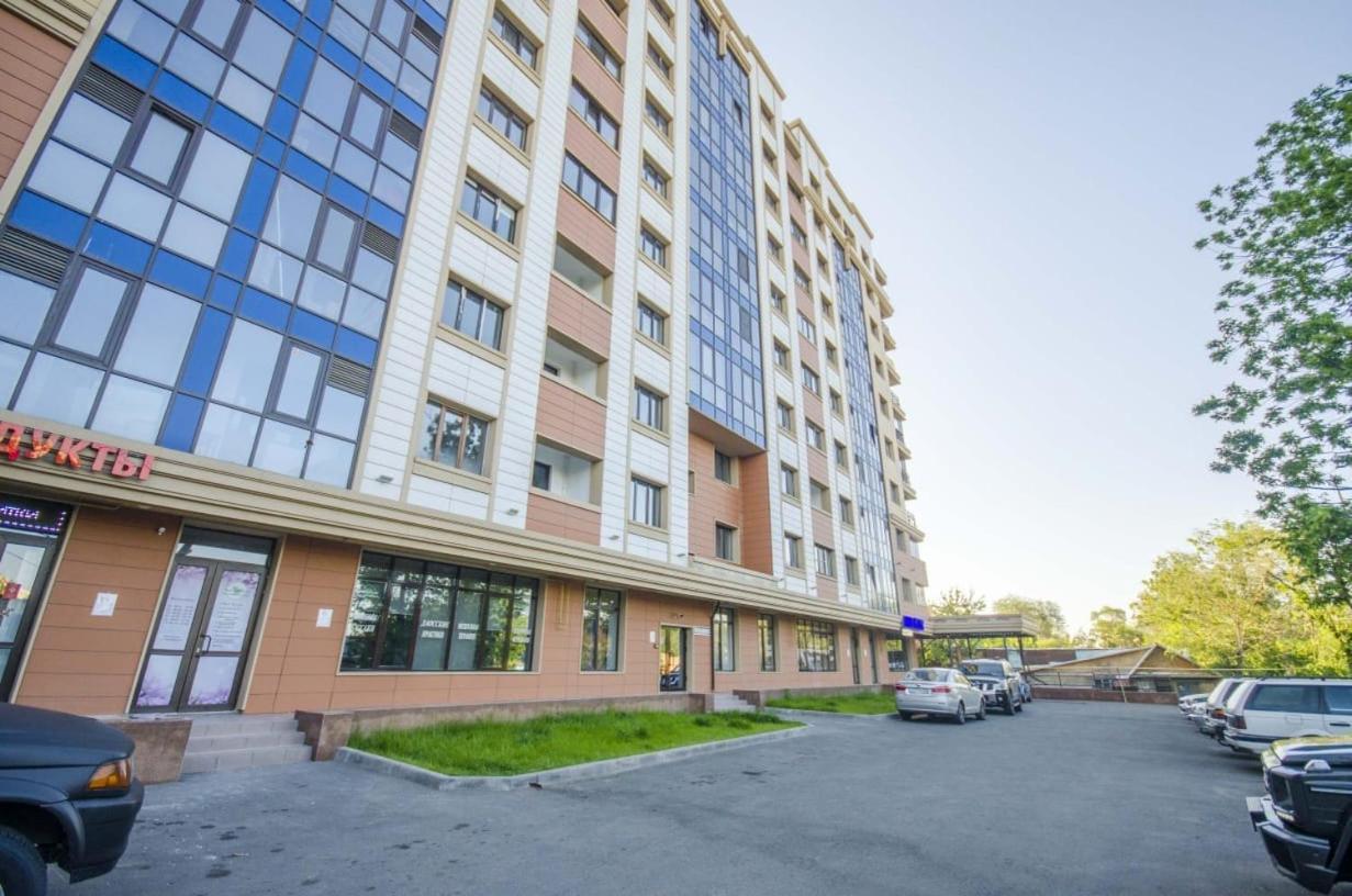 Zhetysuskaya 4 app 35 Lägenhet Alma-Ata Exteriör bild